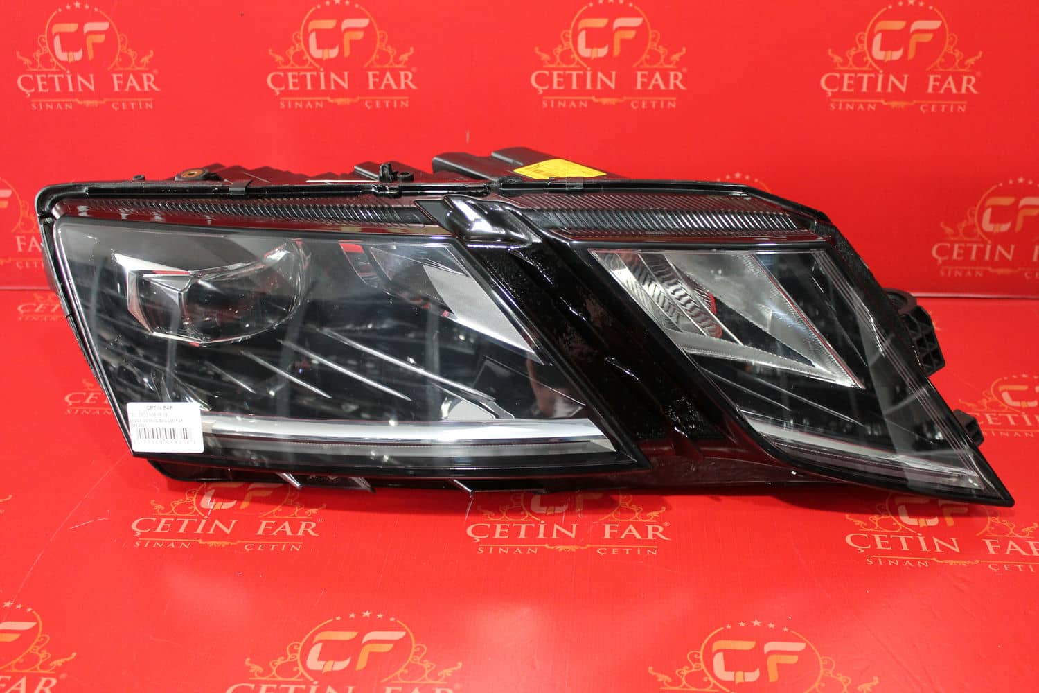 Skoda OCTAVİA SKODA OCTAVİA LED SAĞ SOL FAR 18-20